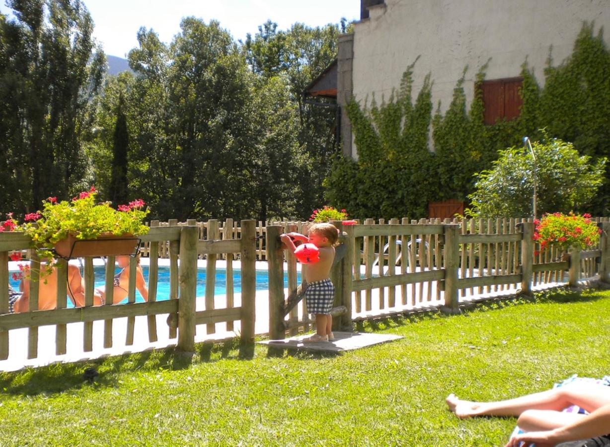 Chardin D'Alto-Apartamentos Chardins Benasque Esterno foto