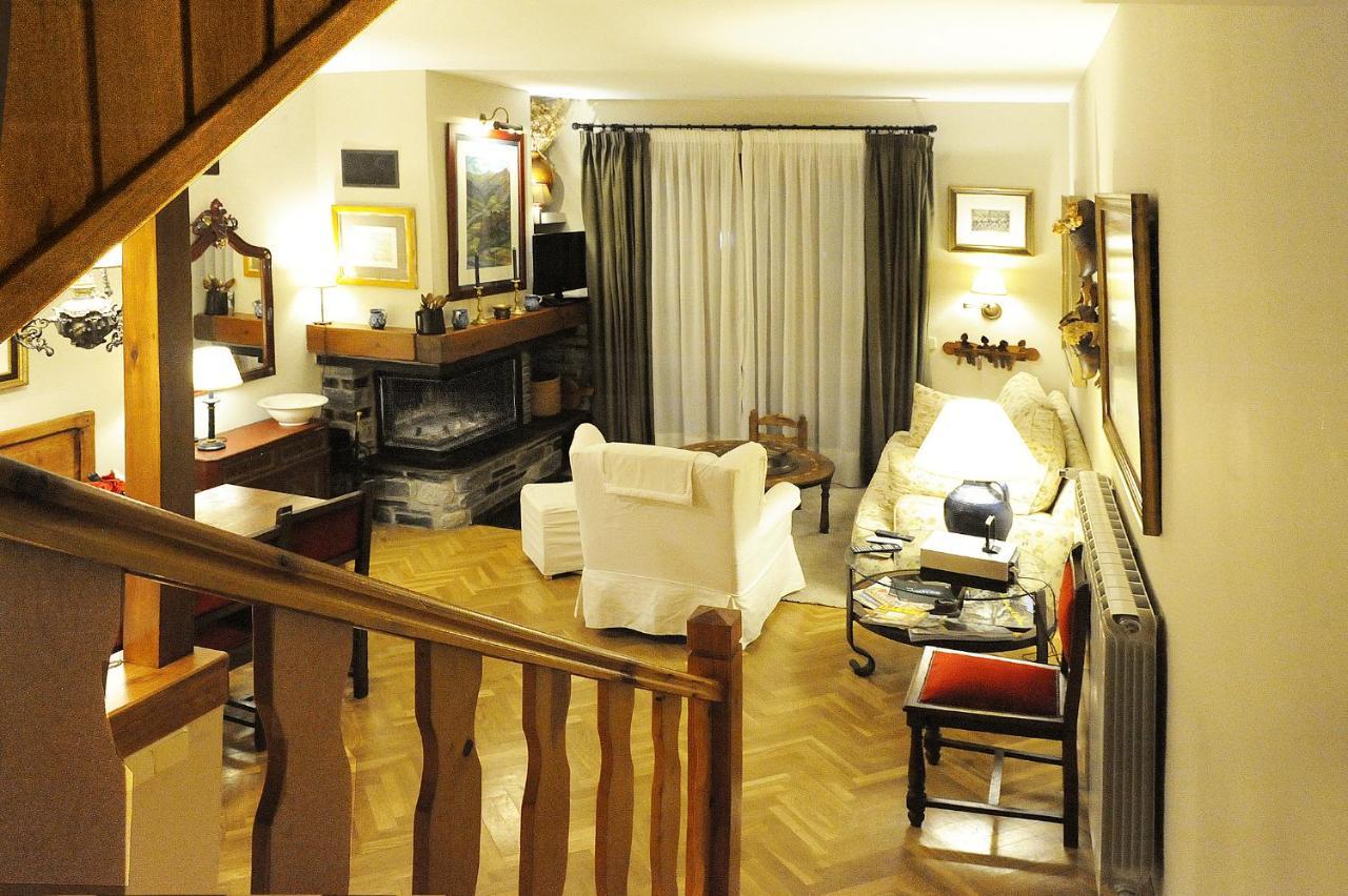 Chardin D'Alto-Apartamentos Chardins Benasque Esterno foto